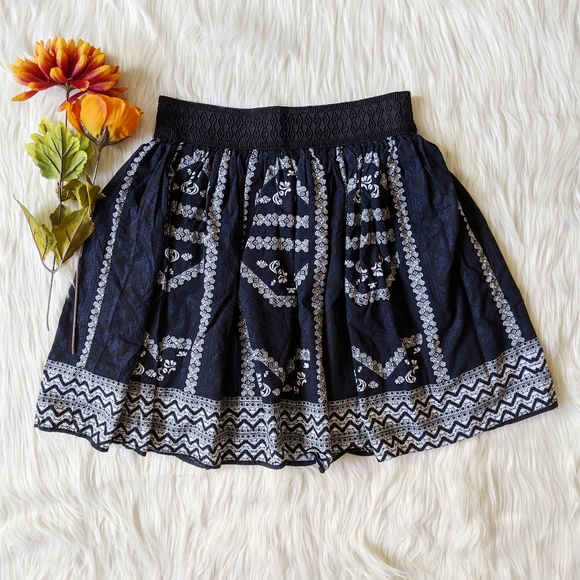 Alya Dresses & Skirts - SOLD!!Alya Cinched Waist Black & Blue Skirt Size S